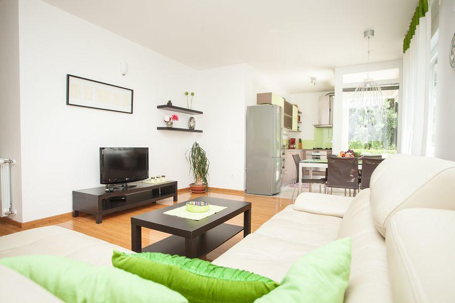 Kuvi Apartments Ровінь Екстер'єр фото