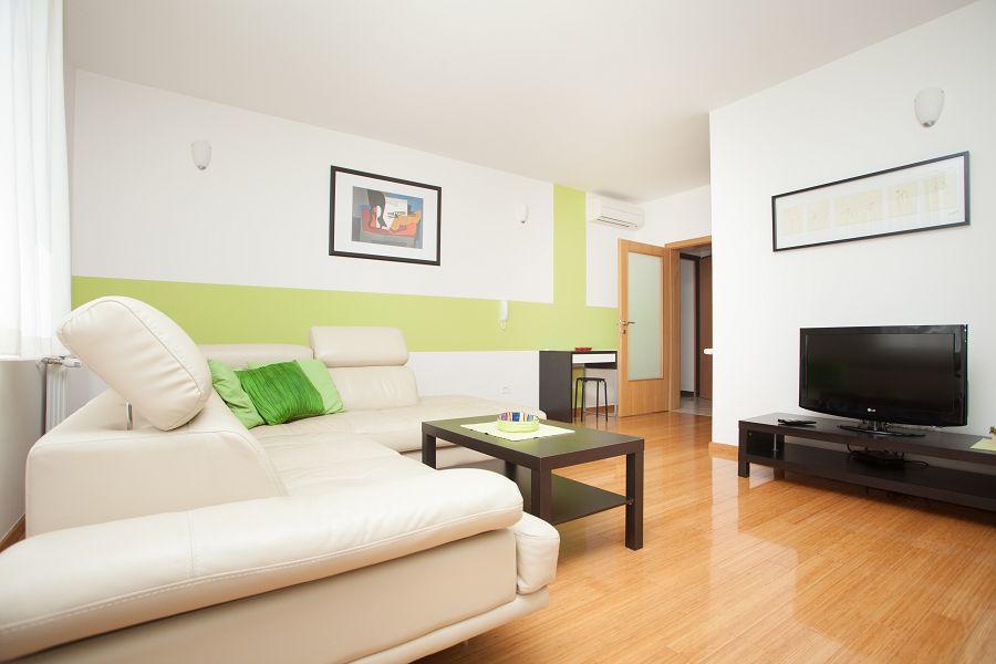 Kuvi Apartments Ровінь Екстер'єр фото