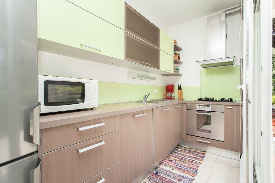 Kuvi Apartments Ровінь Екстер'єр фото